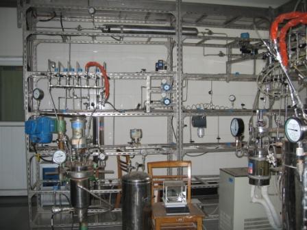 特殊反应装置、高压反应釜、计算机控制系统